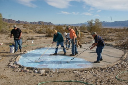 Desert Drinkers for Wildlife volunteers